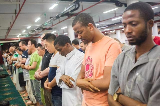 号称30万小非洲?广州黑人留下大量"黑二代",我们该如何解决?