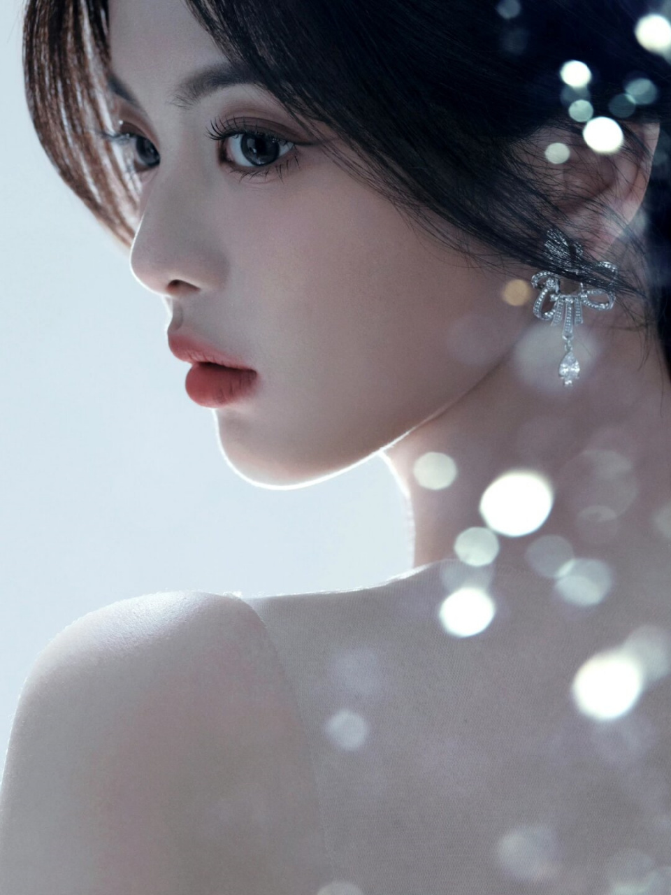 月光女神 杨超越 gq红毯  每一次当我置身于红毯之上,我都无法抑制