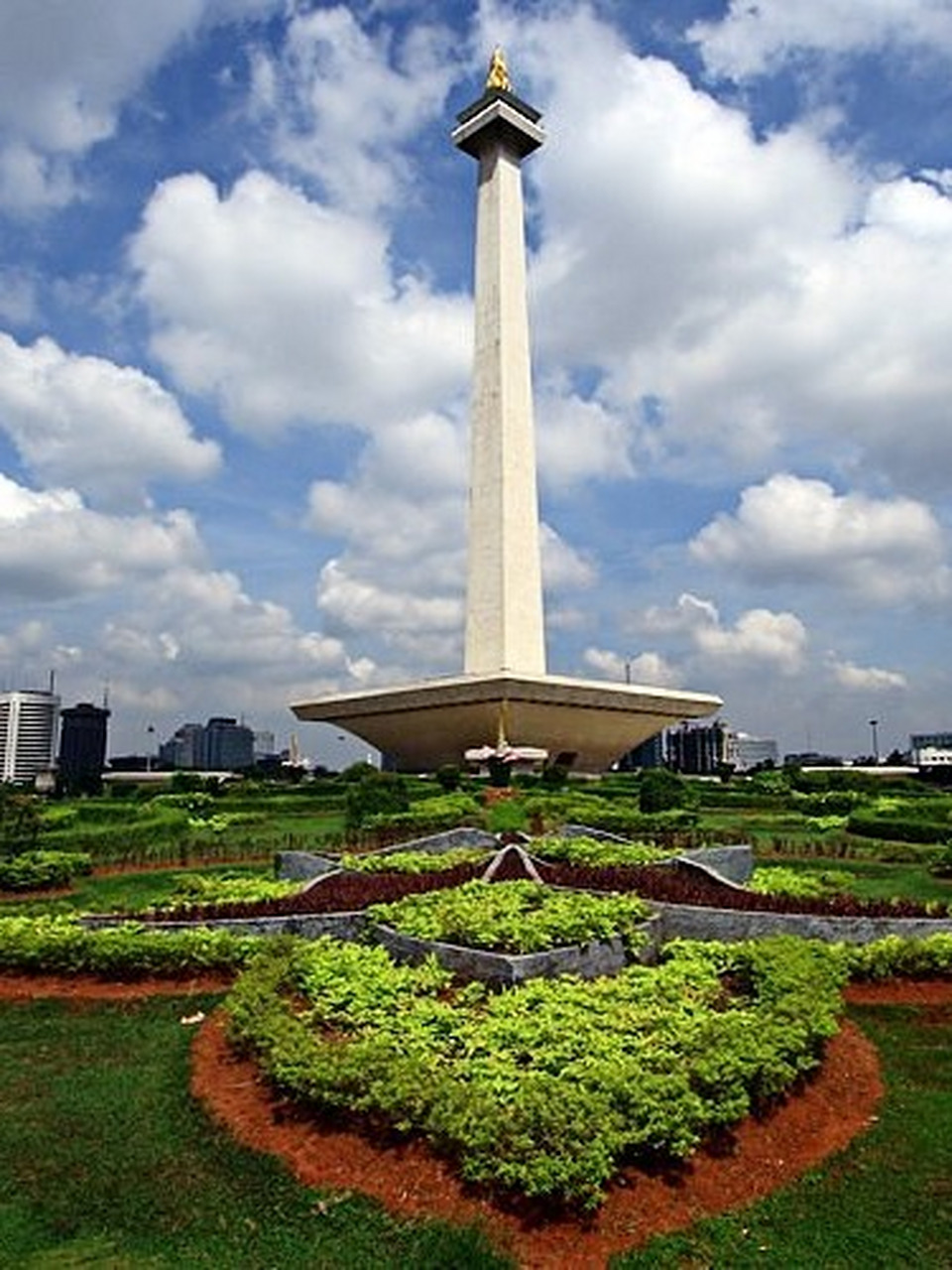 印尼景点推荐  印尼国家纪念碑,雅加达的标志性建筑,坐落于默迪卡广场