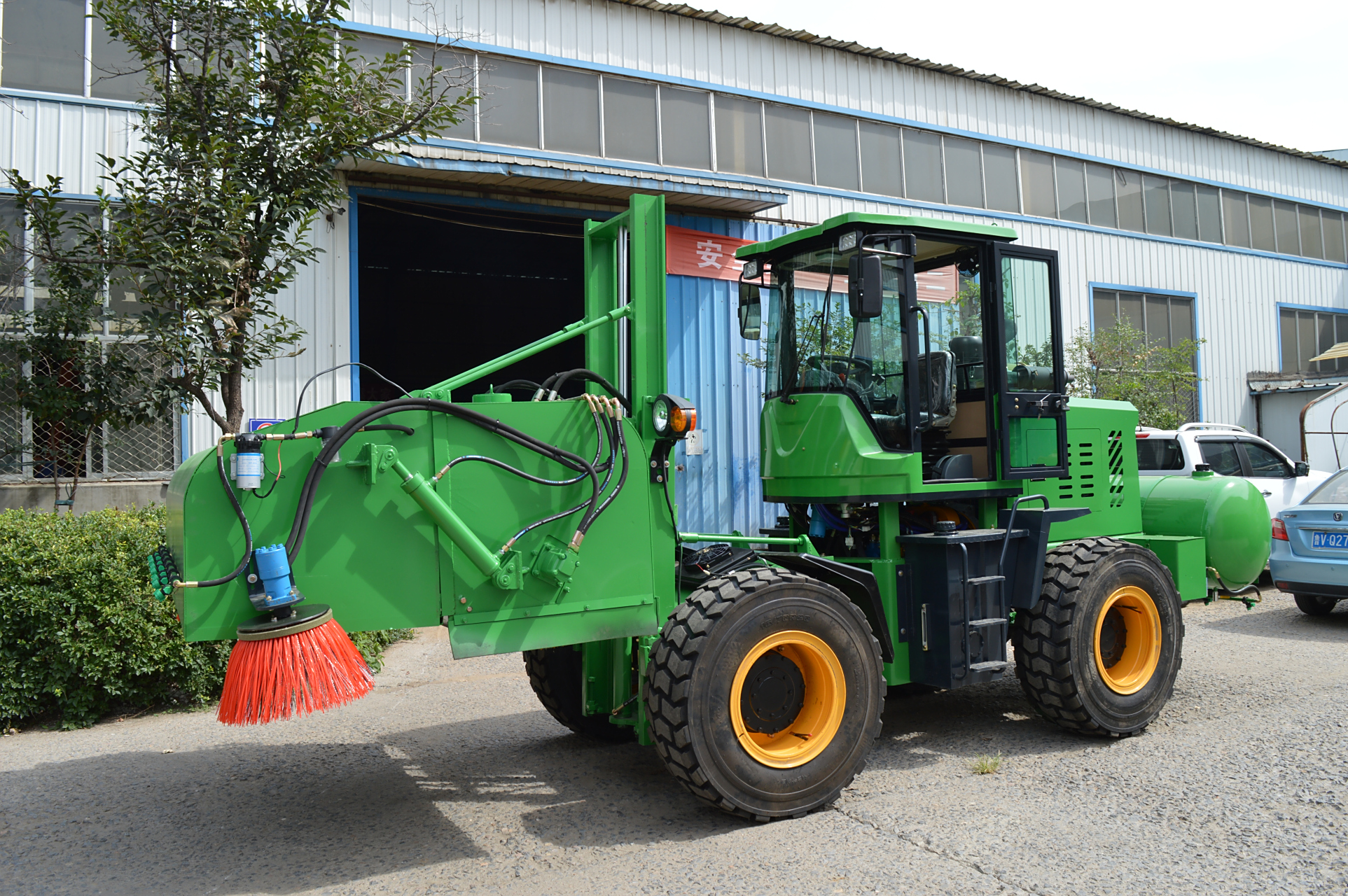 这种道路施工清扫机适用于哪些类型的工地 道路施工清扫机广泛应用于