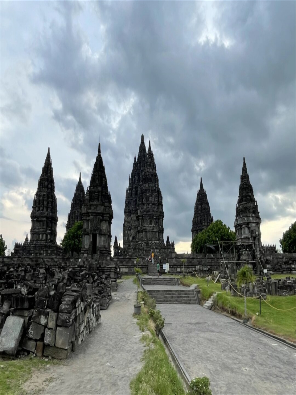 无法穷游的日惹-普兰巴南  这座隐藏在印度尼西亚的千年古庙,竟蕴藏着