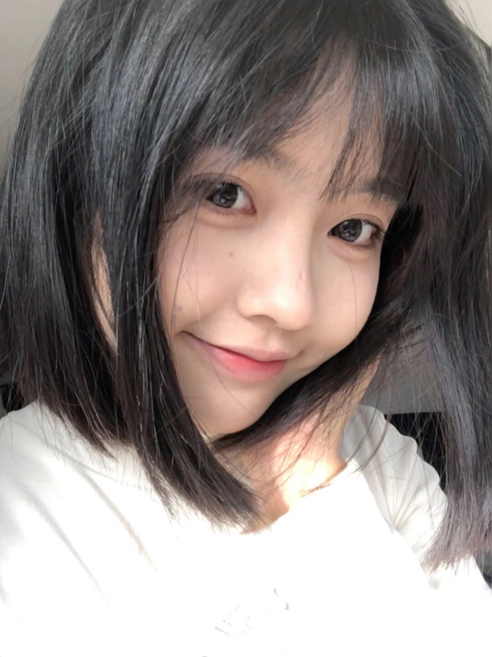 短发淡颜|真的很喜欢被夸皮肤好  我特别喜爱今天为自己打造的妆容,它