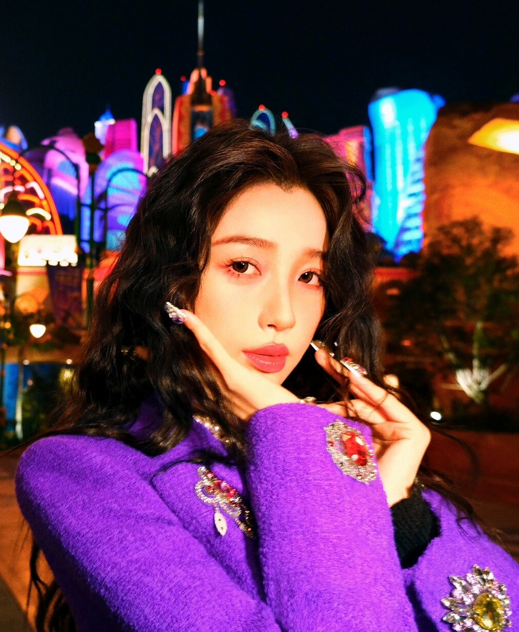 虞书欣私服 宝石坠饰针织套装  **虞书欣esther 私服穿搭之宝石坠饰