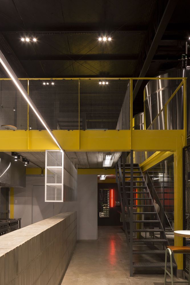 酒吧设计案例|工业区的"秘密花园",别样年华的仓库工业酒吧