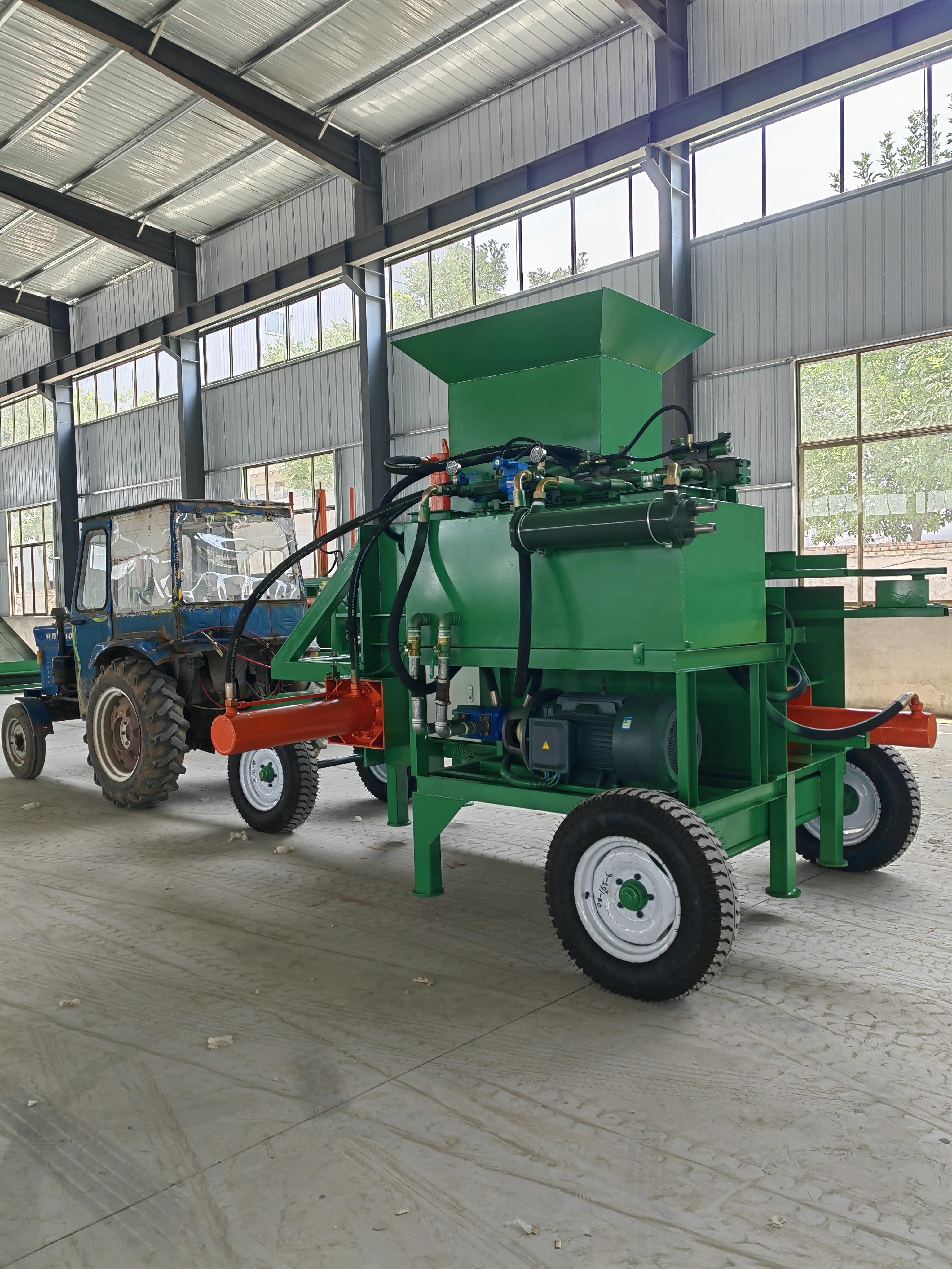 青储饲料打包机_套袋打包机