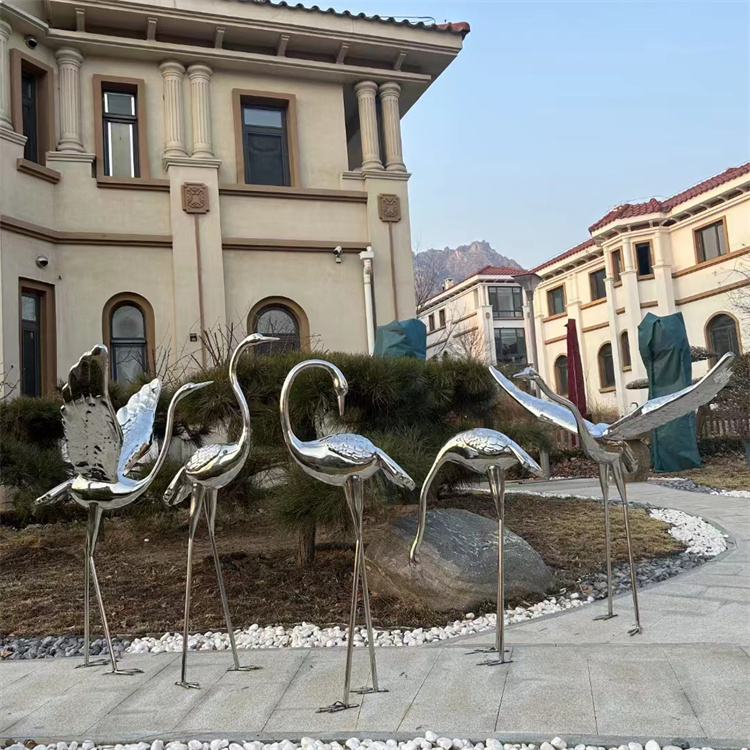 不锈钢仙鹤雕塑 镜面动物水景摆件