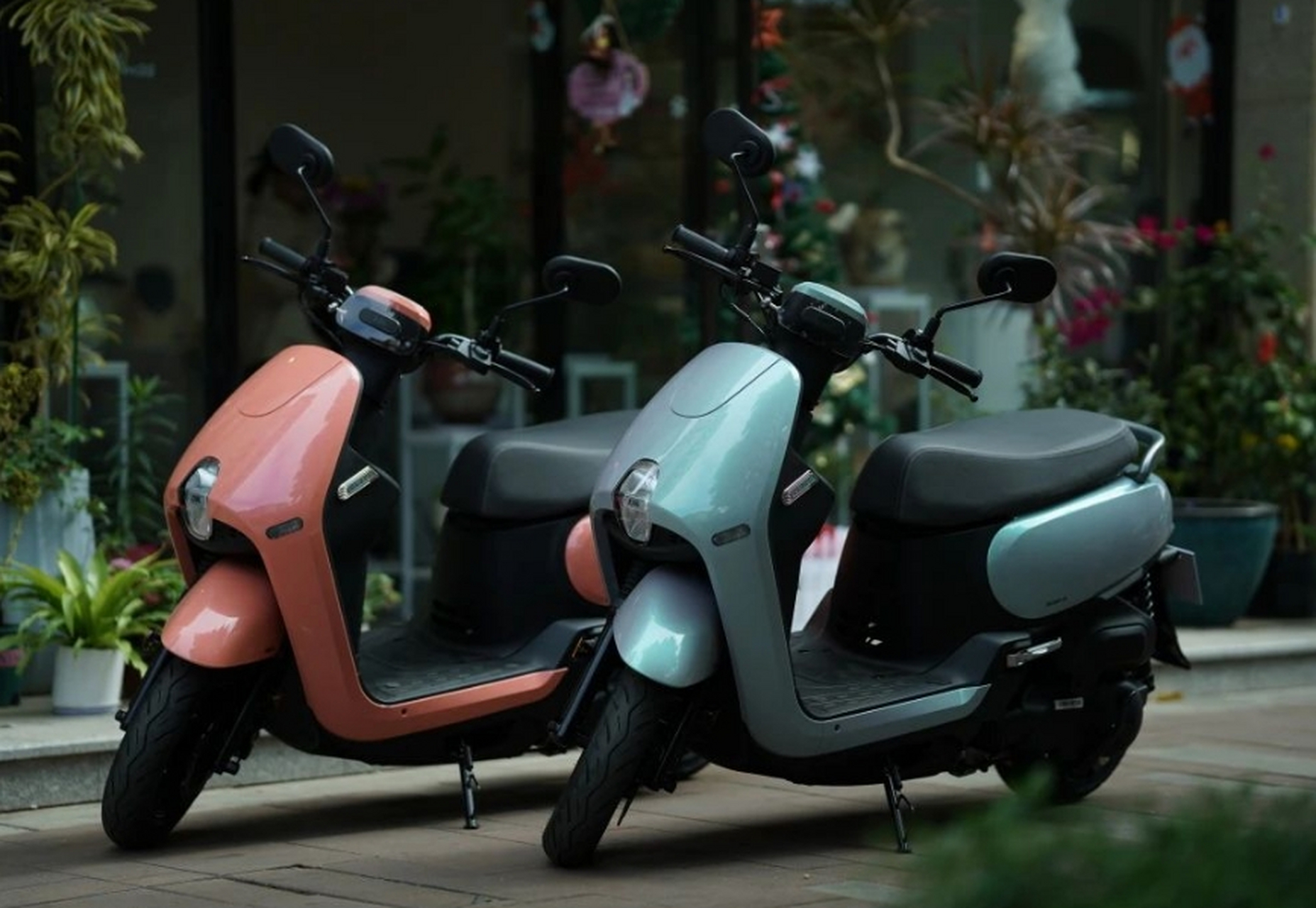 预算七八千元,可考虑三阳蜂鸟125.