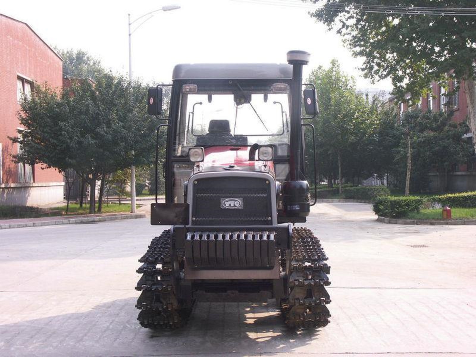 中国一拖·东方红c1402(g4)履带式拖拉机,官方披露的配置