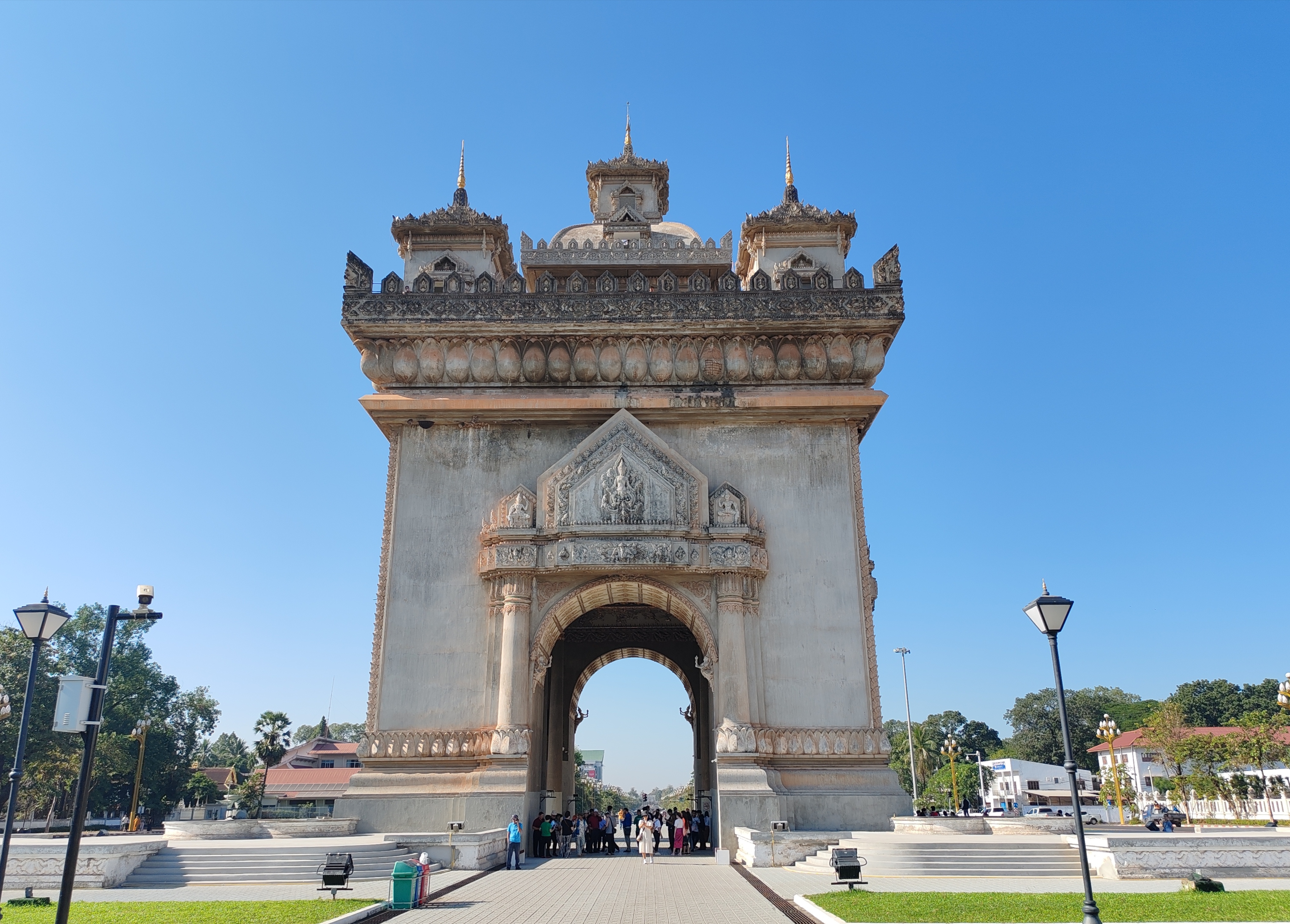 边境线上的老挝首都万象