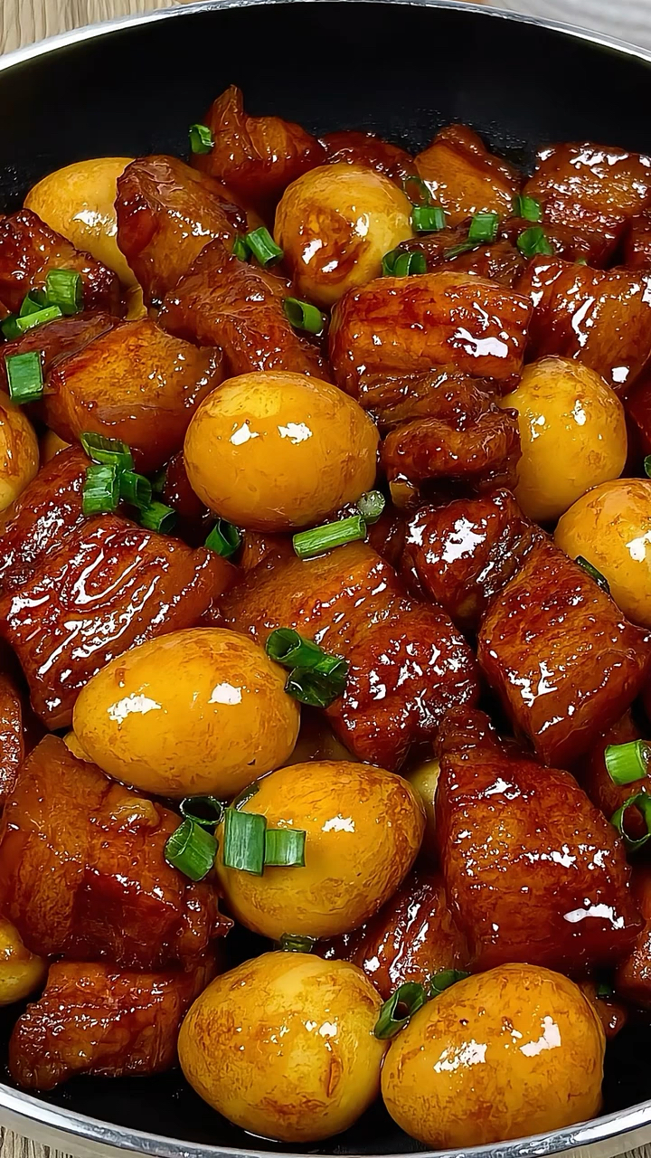 过年餐桌上必备的12道年夜菜