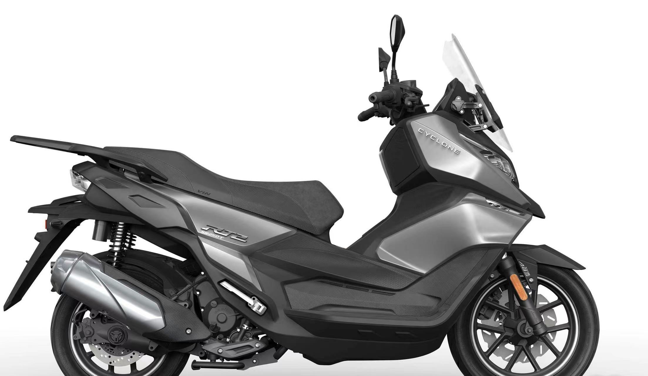 售价15888元,23款赛科龙rt2:一款性价比值得考虑的入门级踏板!