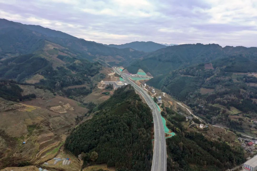 龙城高速公路建成通车!城步去桂林更方便了
