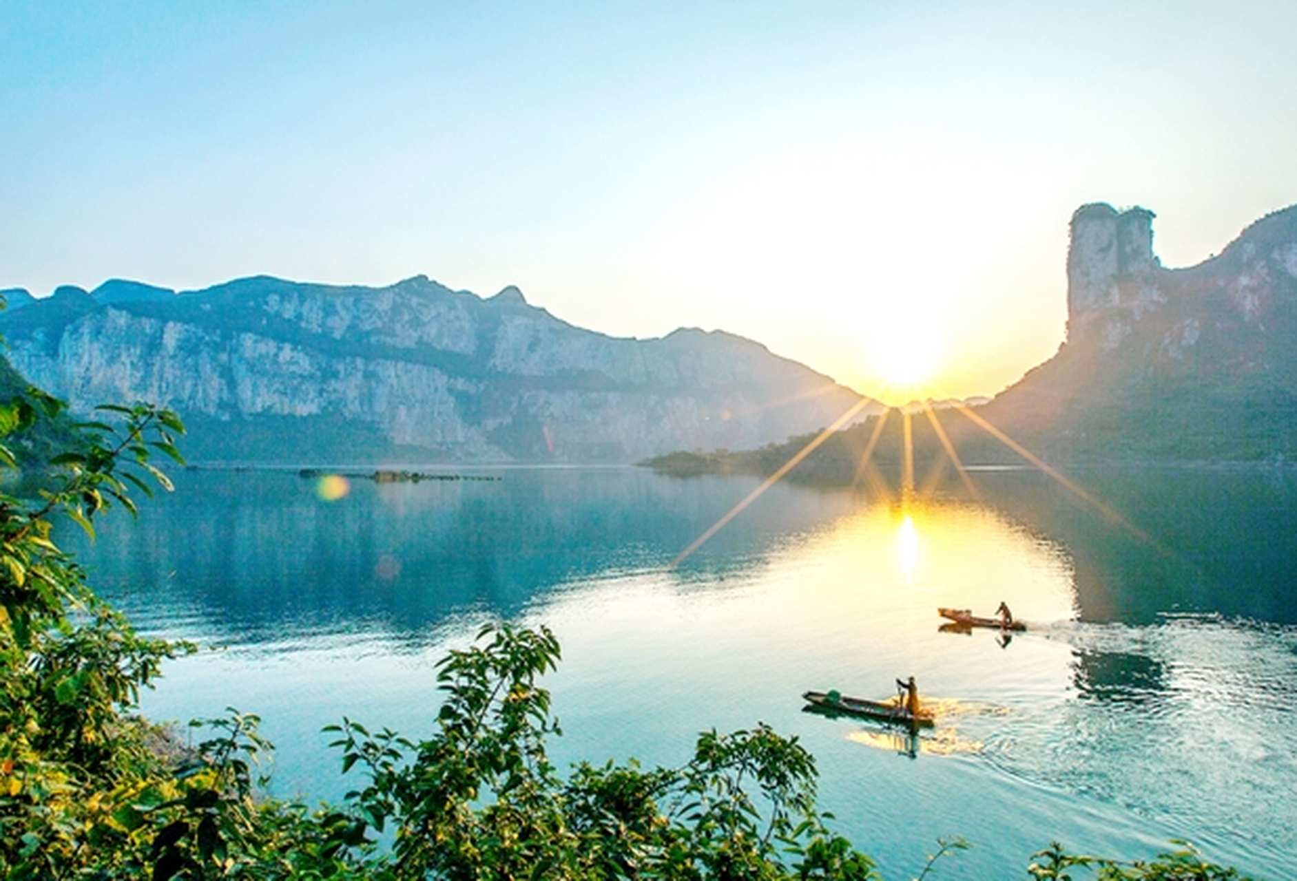 乌江源百里画廊,位于贵州省黔西市南部,是千里乌江滨河旅游带的核心