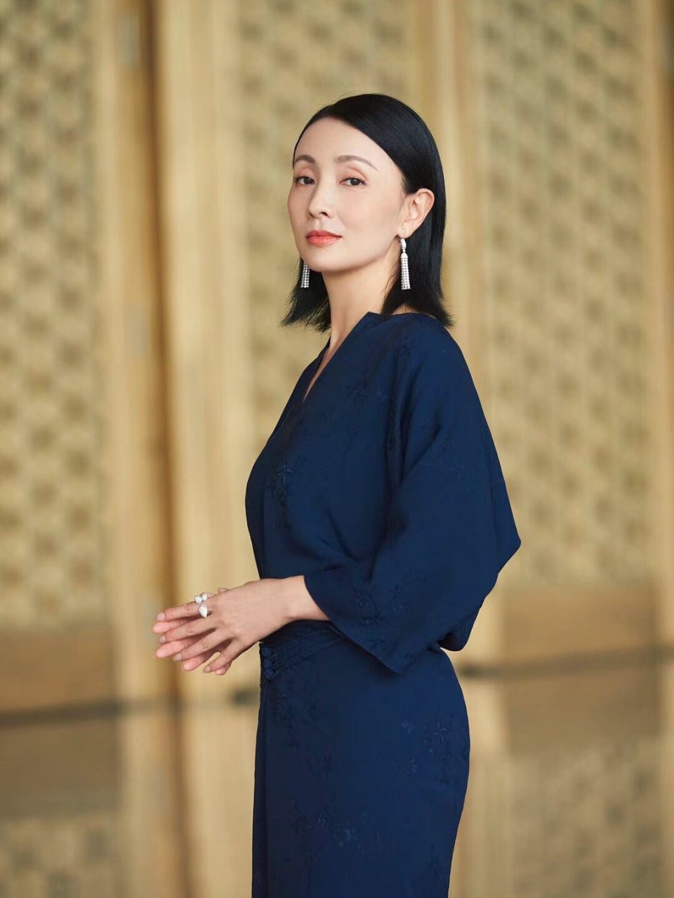 她没进娱乐圈就是一个运动员 陶虹出生于江苏省无锡市的一个普通家庭