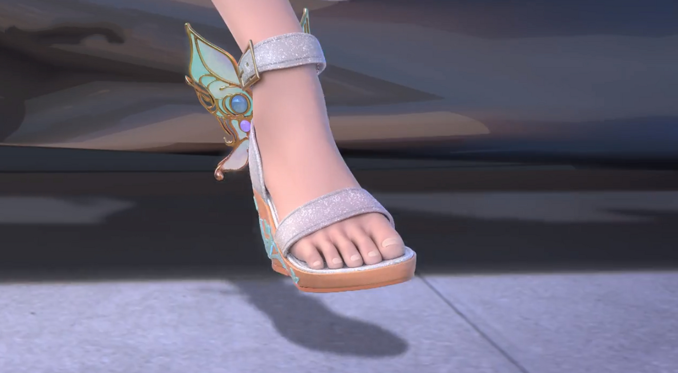 叶罗丽#王默和白光莹都有凉鞋,莫纱的新鞋面亮闪闪,罗丽的鞋有奶油