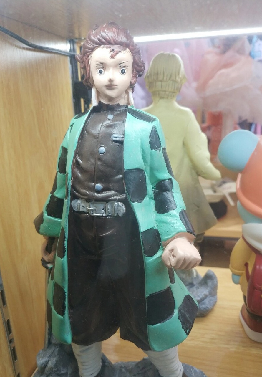 祢豆子的眼神里透露着惊恐  最近看到一个盗版手办,真的是让人忍不住