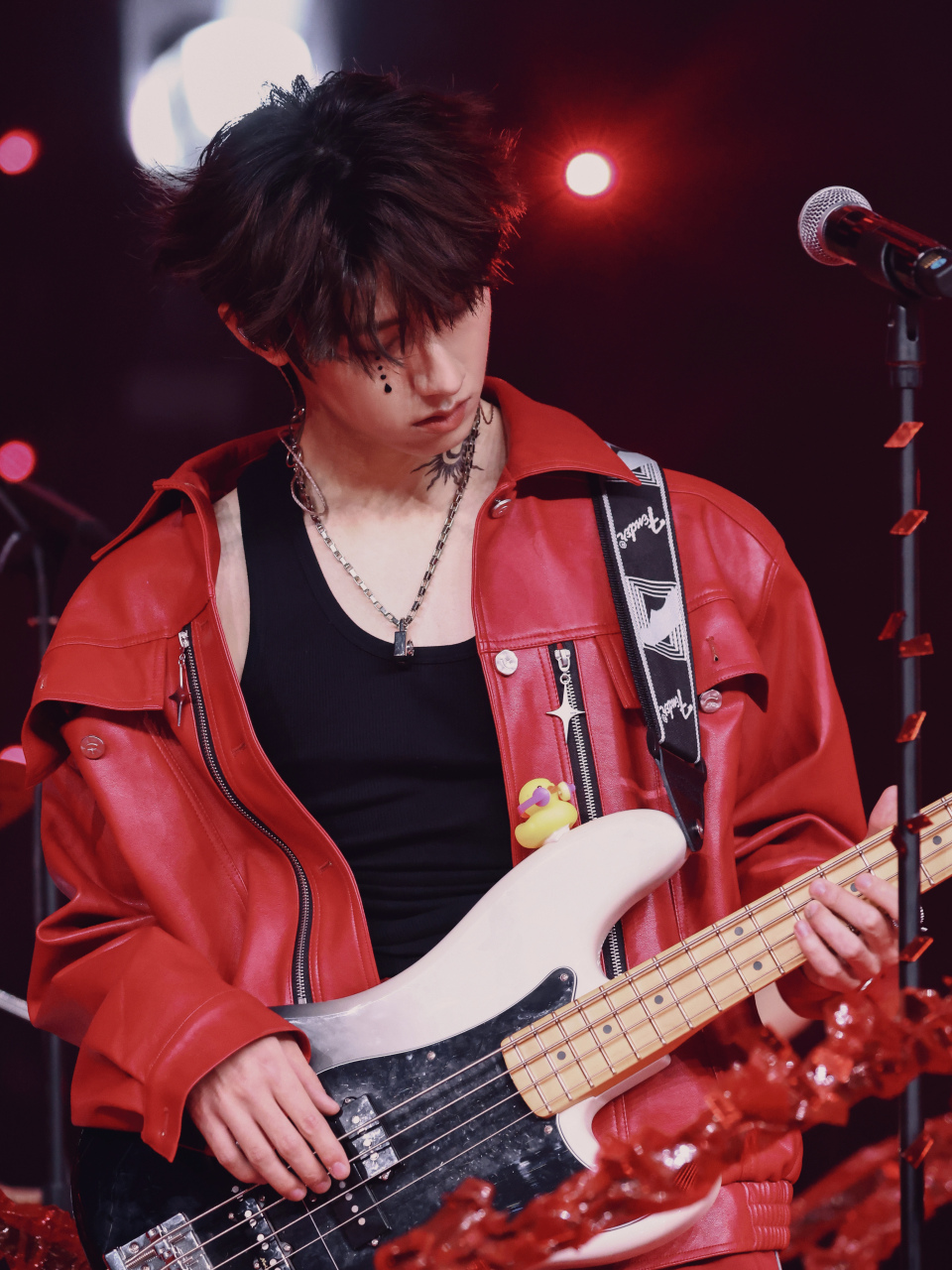 好久没关注tf家族三代朱志鑫,左航和苏新皓的动态了,翻看了他们的社交