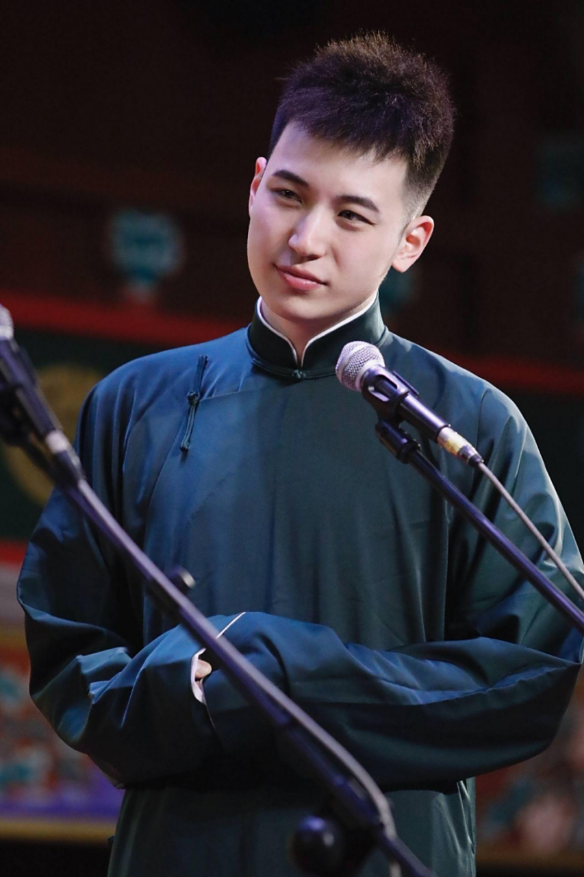 王九龙求婚# 德云社王九龙求婚成功,女友疑似是开心麻花演员.