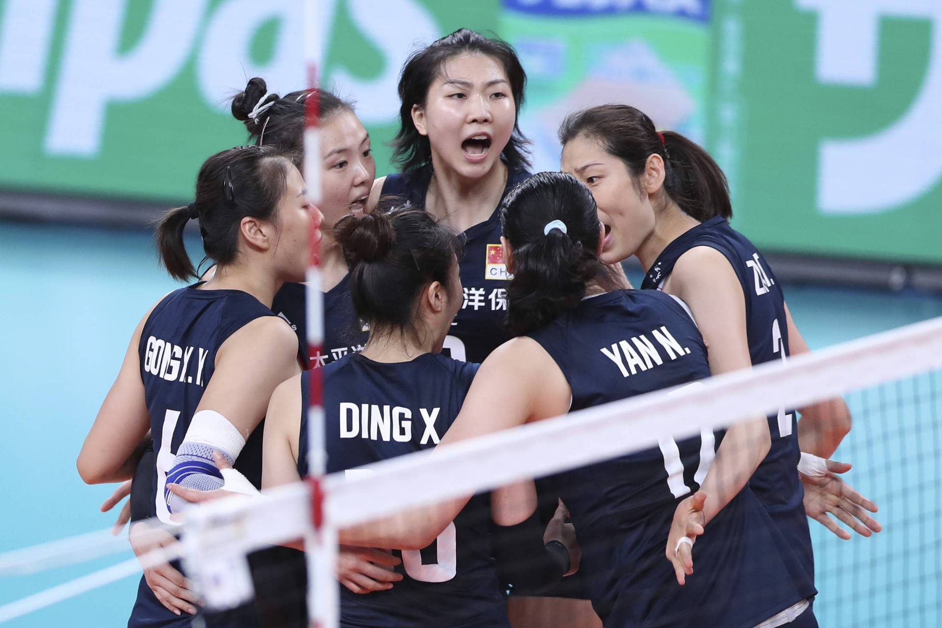 中国女排在2020东京奥运会遭遇惨败,主要原因是教练组对朱婷的过分