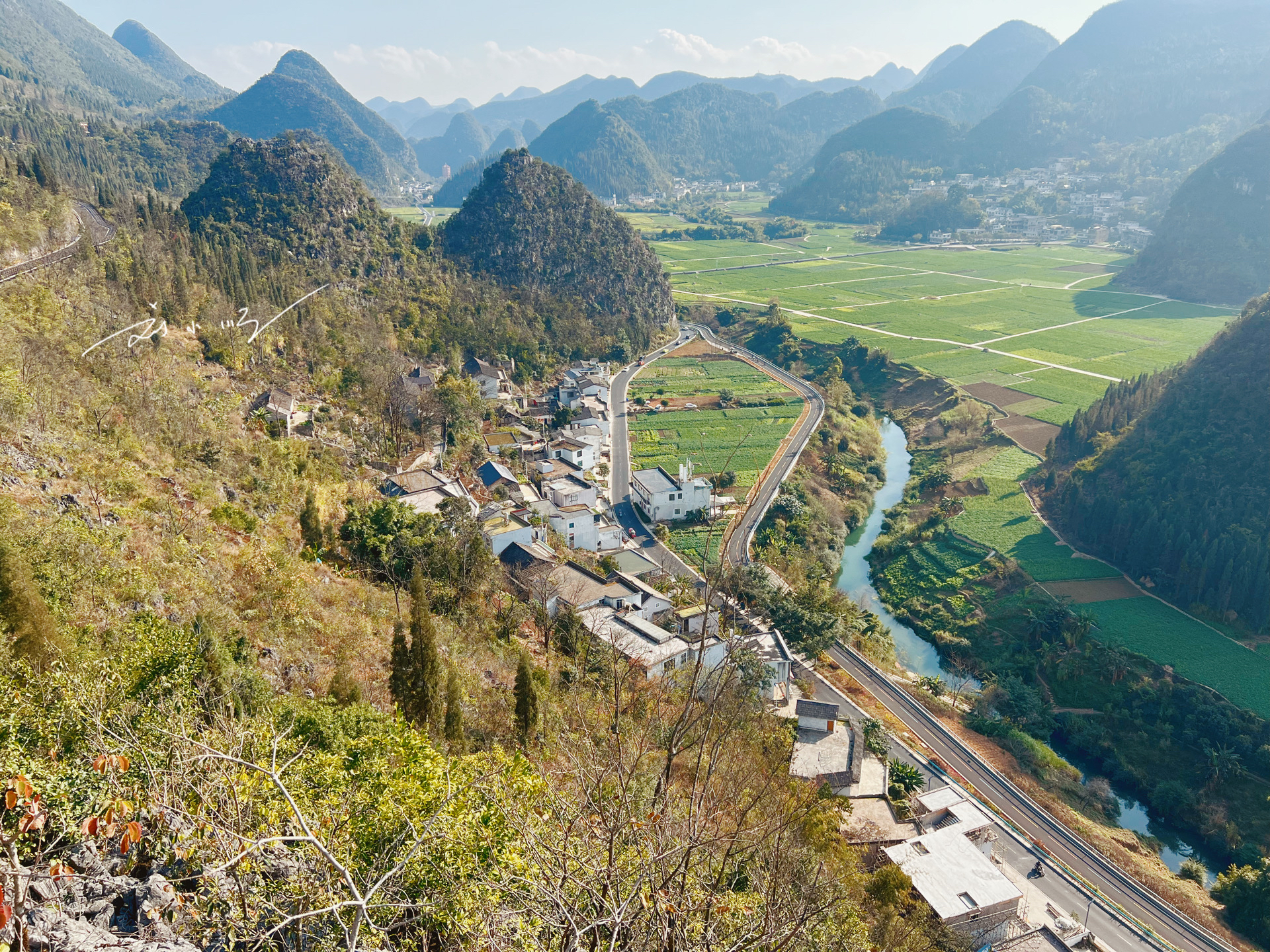 贵州黔西南州的著名4a级旅游景区,就在首府兴义,游客都要来打卡