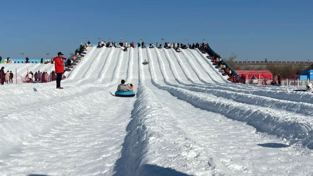 美丽河北:石家庄正定—冰雪嘉年华 点燃古城冰雪旅游热