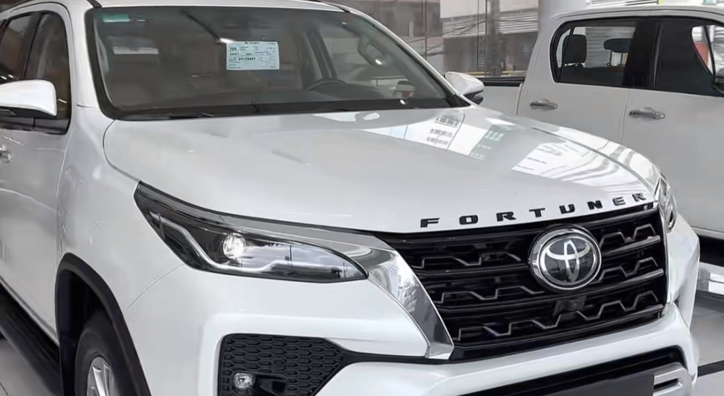 丰田版"小霸道"在你家附近4s店,新suv比坦克300霸气,你会买吗