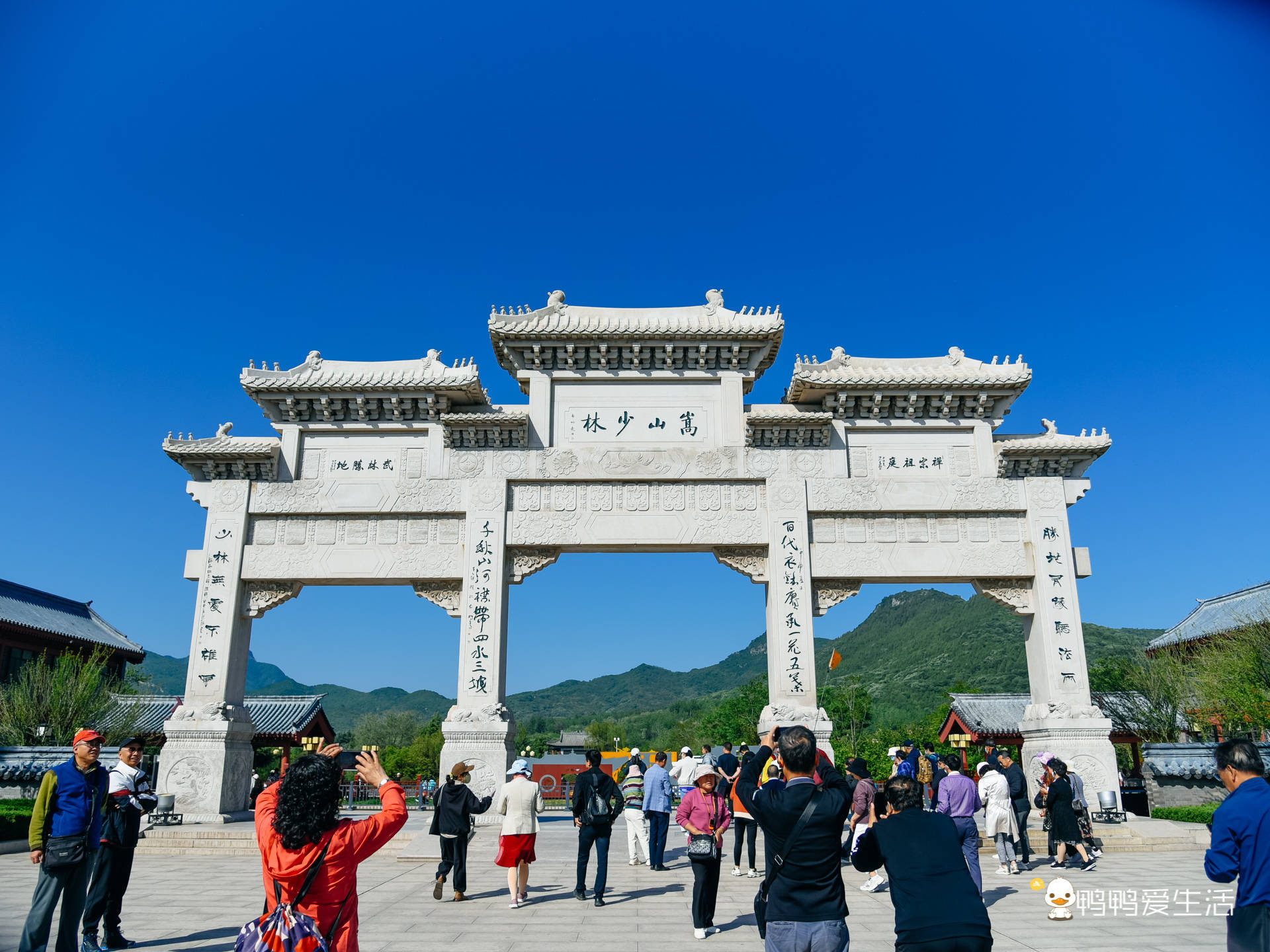 少林寺入口山门牌坊图片