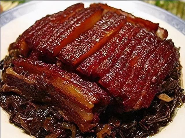 福建美食:龙岩菜干扣肉