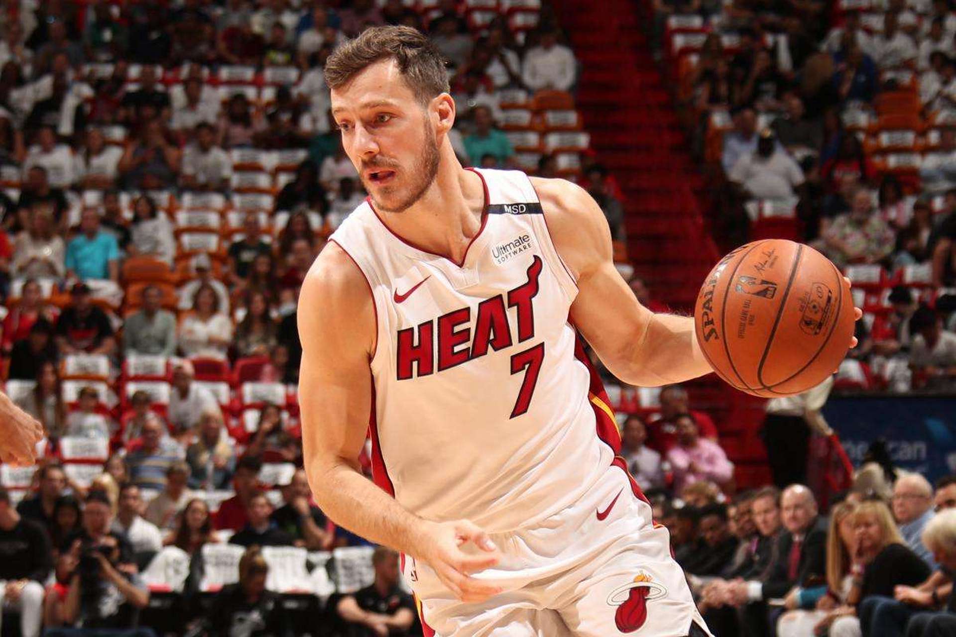 根据报道,火箭队的旧将德拉季奇已经准备退役了,这位老将曾经在火箭队