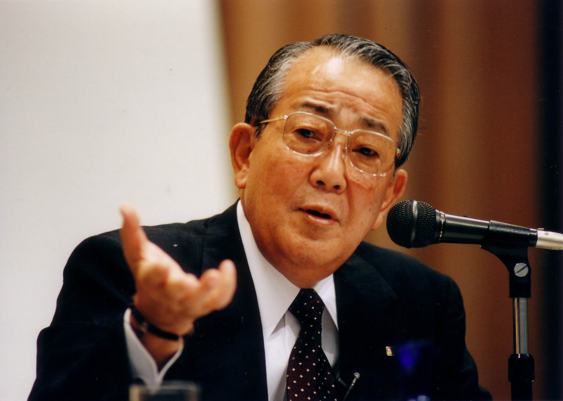 稻盛和夫给出的成功方法: 从想要开始真正创造的那一刻起,最重要的就