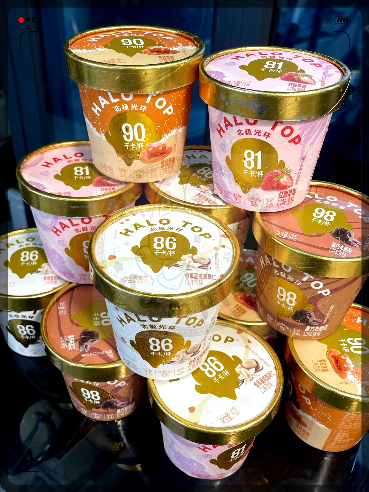 更重要的是里面还加了大量的坚果和果