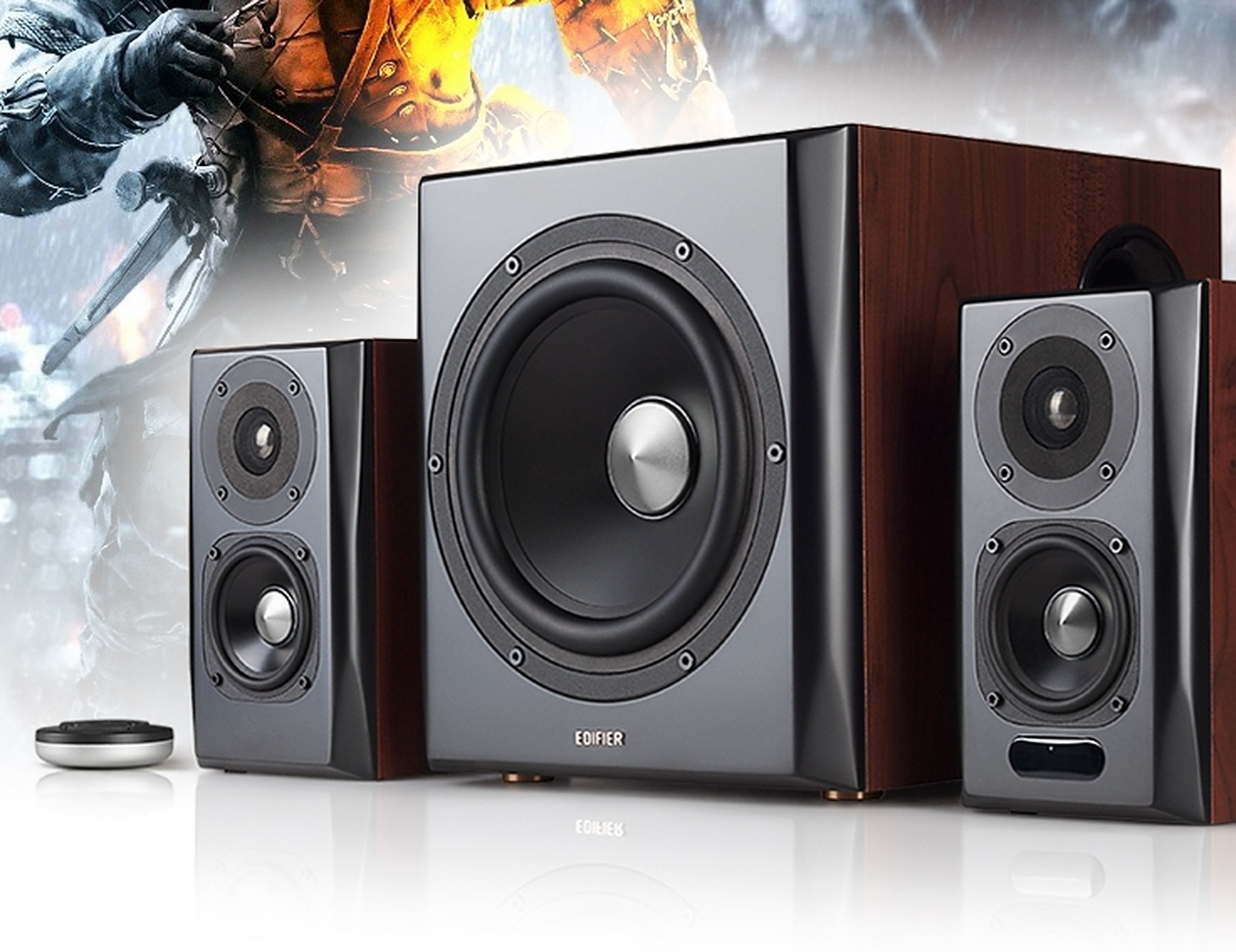 漫步者s201 音箱包含了一对卫星箱和一个大尺寸单元低音炮,我们都知道