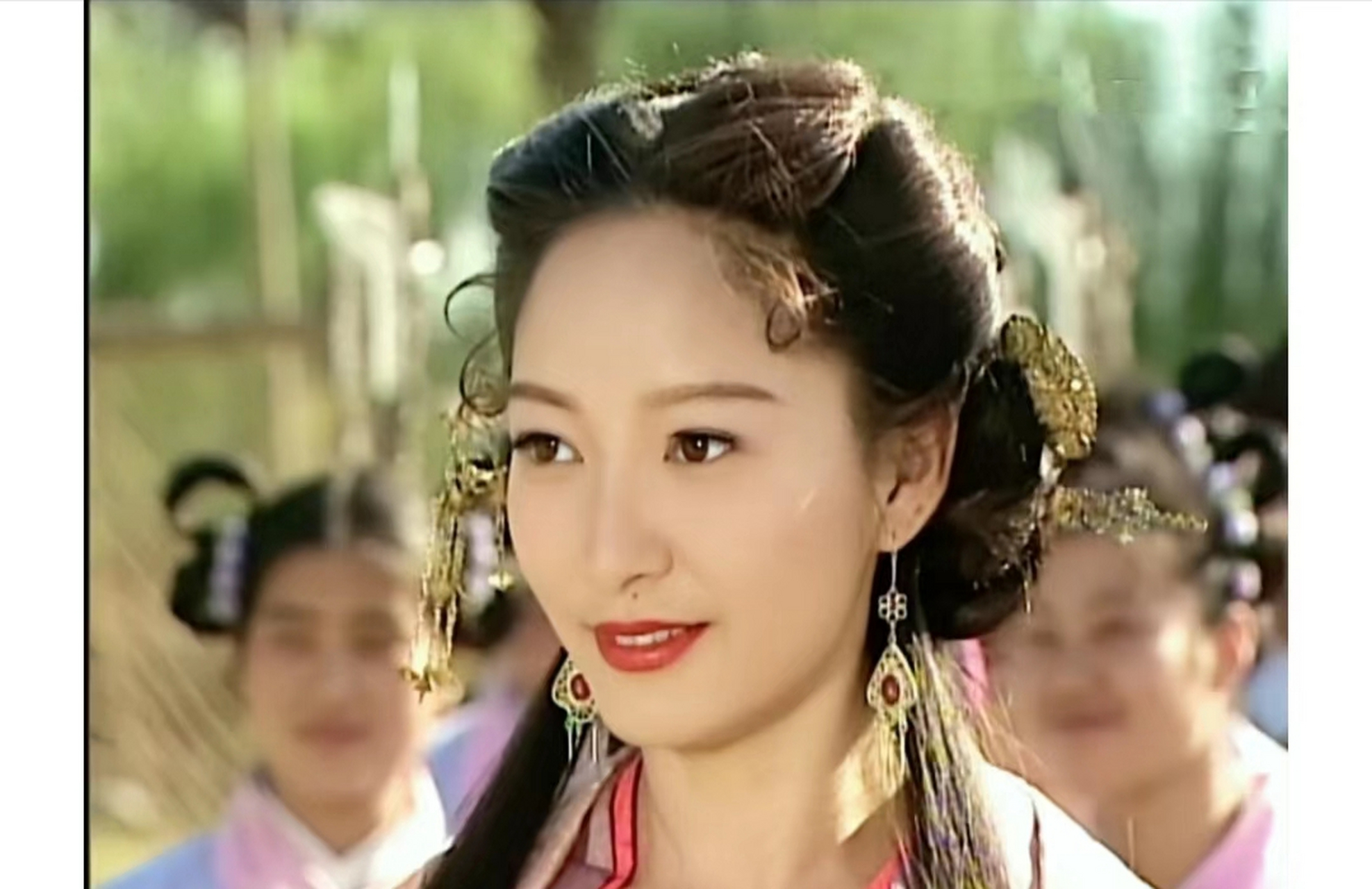 【雅夫人】任你有千种风情,唯我有万般情深