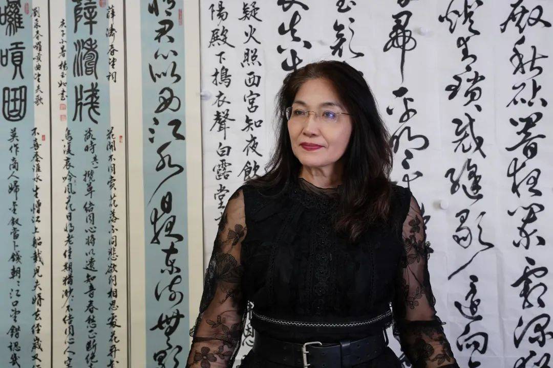 看看台湾女书法家杨玉如是怎么写草书的?网友:传统功夫了得