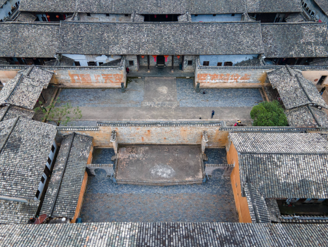 赣南客家围屋大多是什么形状?