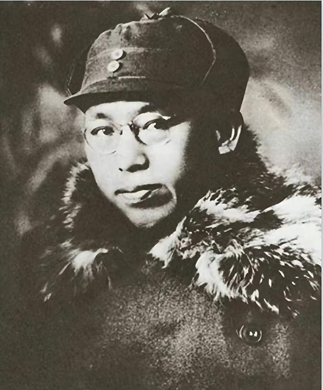 一次战斗结束,山东八路军教二旅副旅长张仁初满脸得兴奋劲,要来找