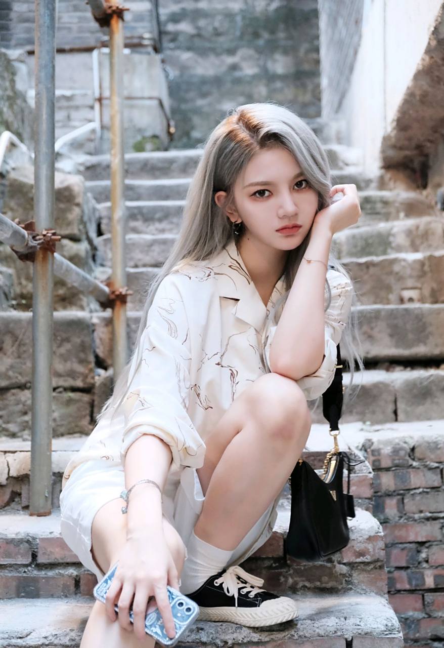 银发美少女,snh48郝婧怡