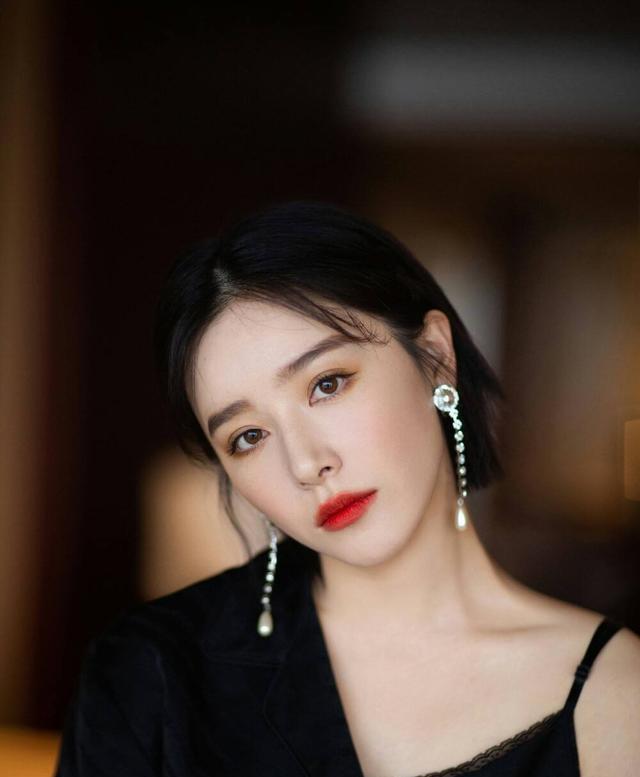 中国最美最漂亮的满族女明星都有谁?