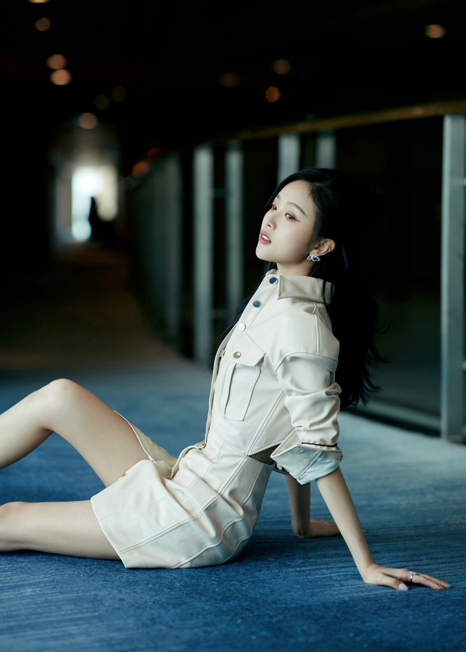 气质高雅,倾国倾城!#明星# #美女# #吴宣仪