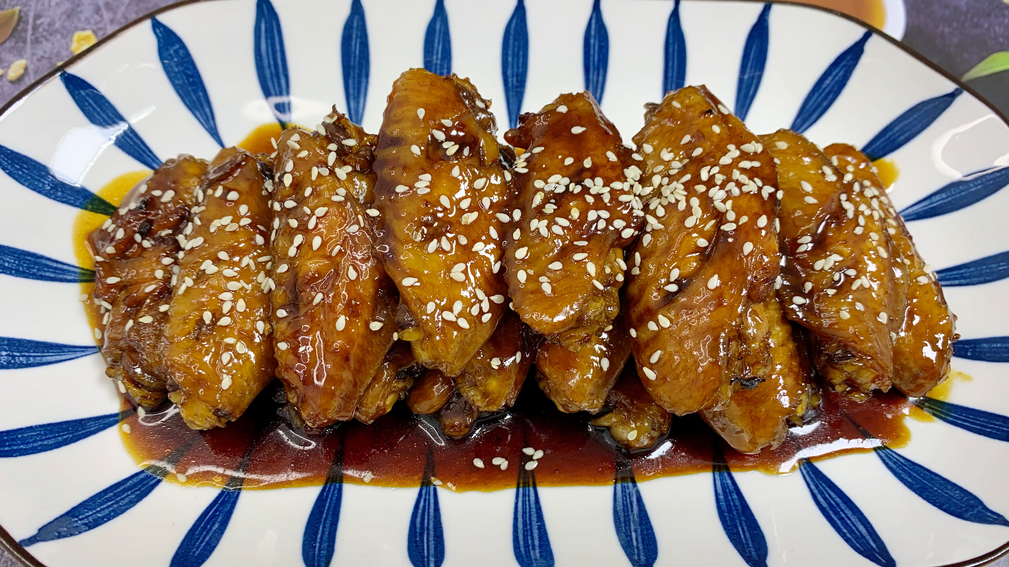 可乐鸡翅最好吃的做法,多加这两个步骤,味道一点也不输给饭店