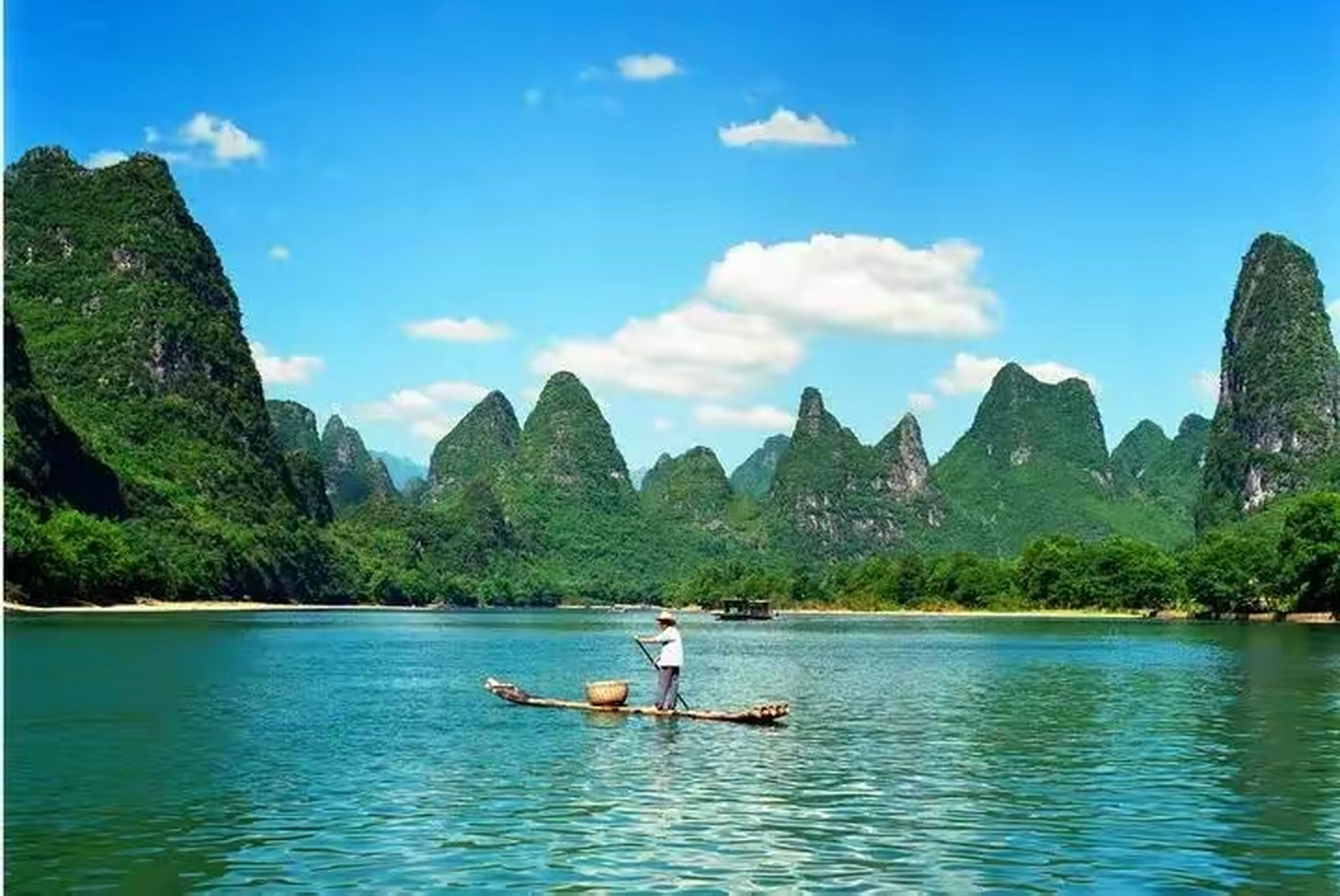 桂林山水甲天下# 《蓬莱仙境》  水光山色晓云霁,惊鸿艳影色迷离.