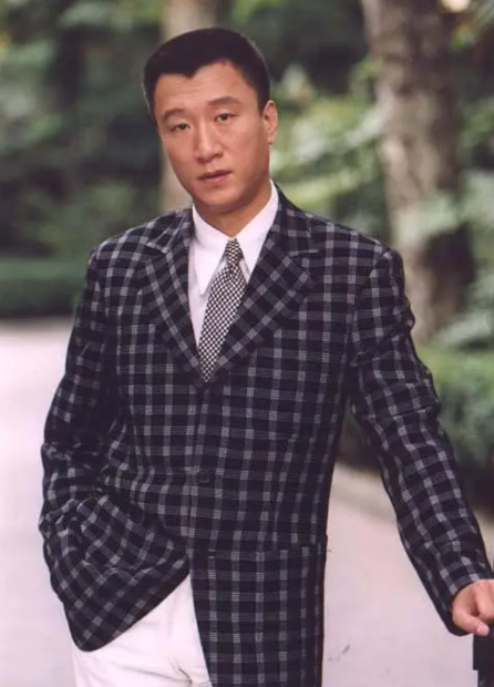 演员孙红雷:"这辈子最大遗憾,就是父母没能看到我结婚"