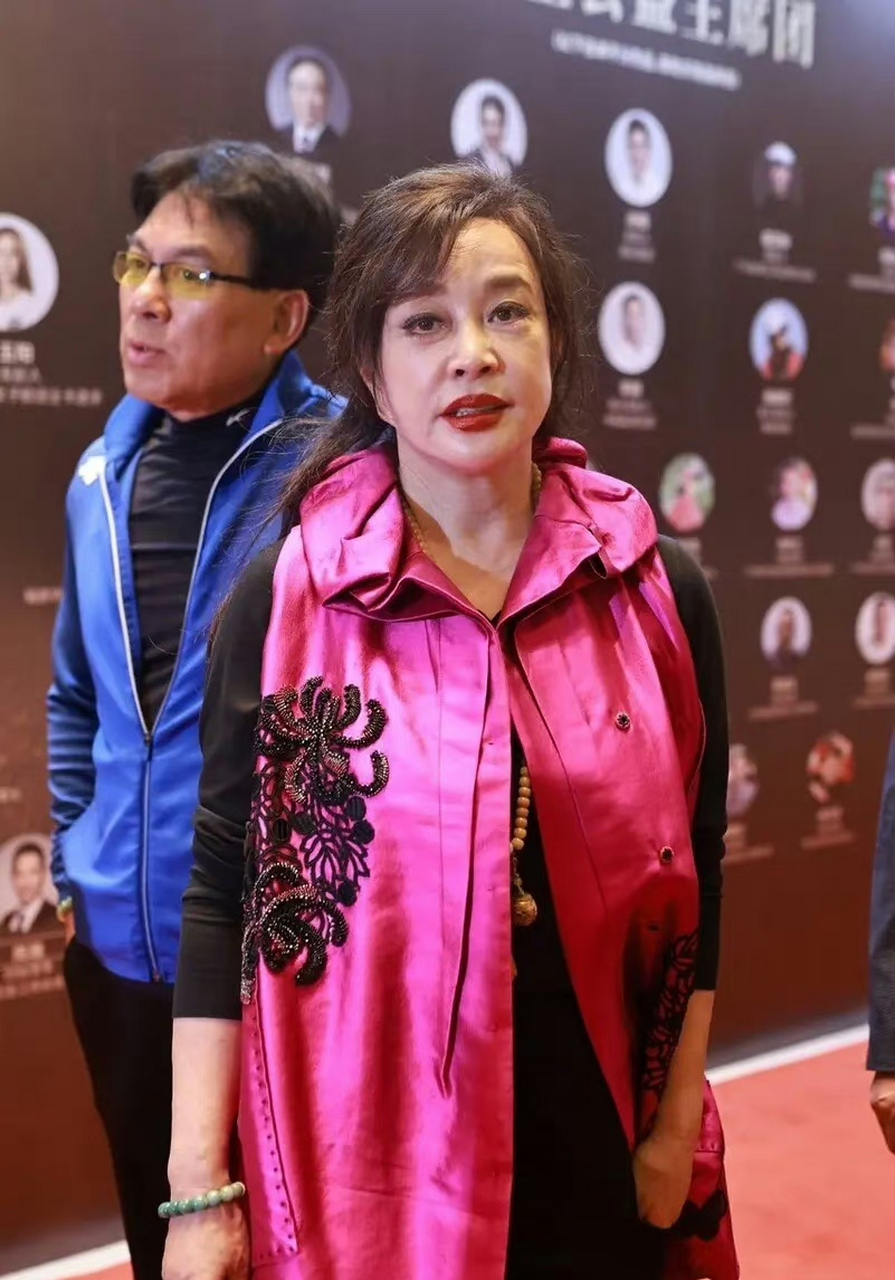 刘晓庆真的老了.