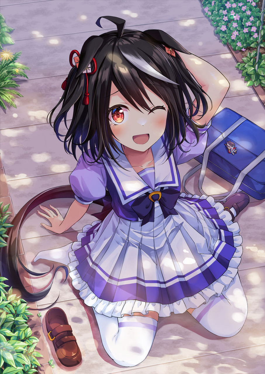 因此这类坐姿就渐渐与女性的形象