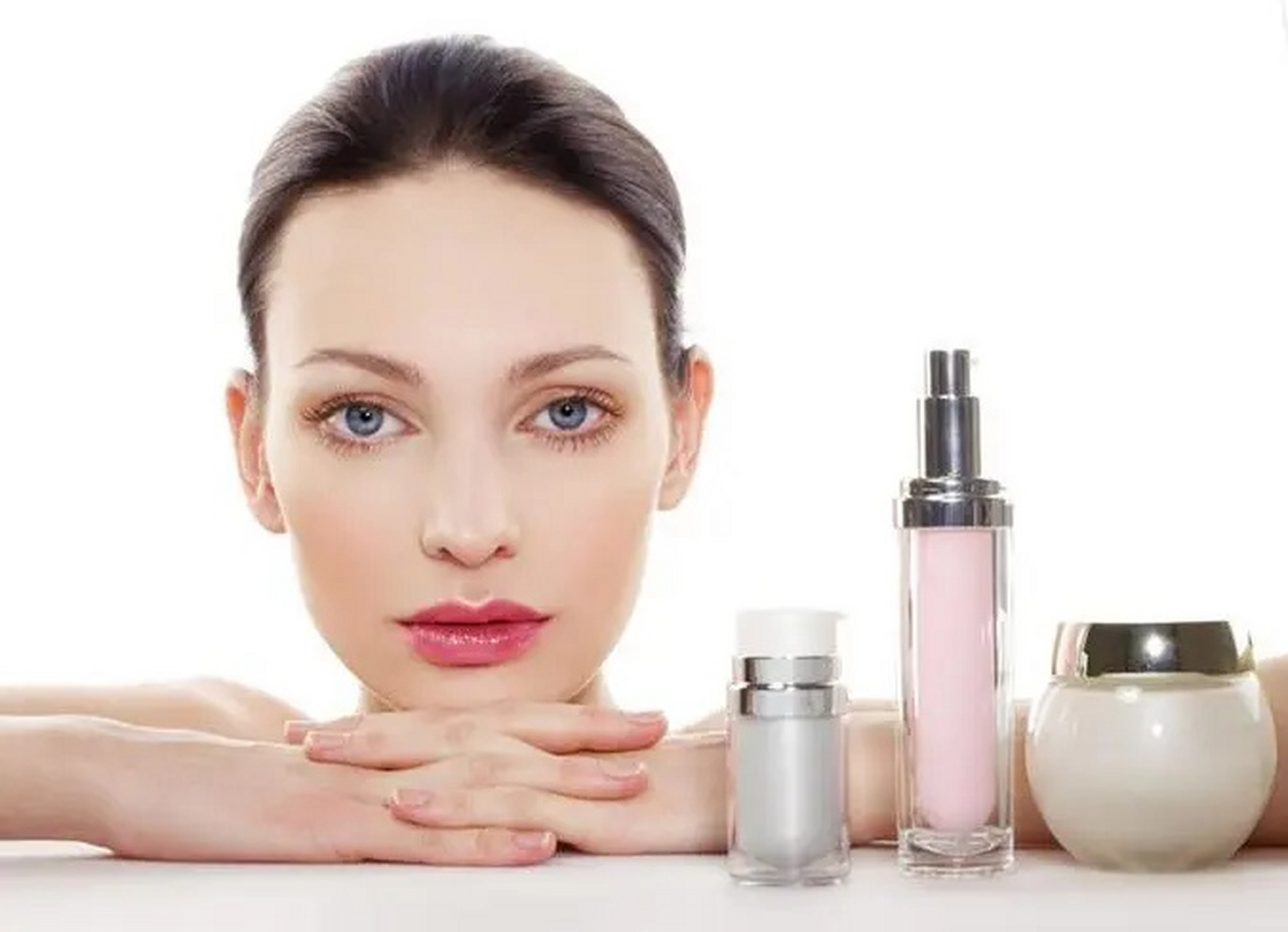 【3分钟让你轻松get护肤步骤】  一,洁面 对于脸部皮肤没有问题的