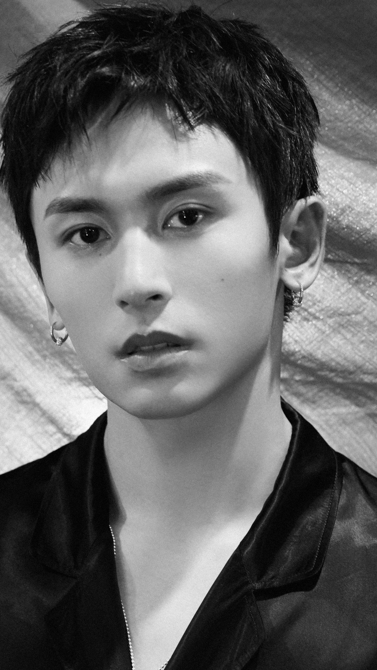 演员张哲瀚,英俊帅气,演技实力派,来看帅照