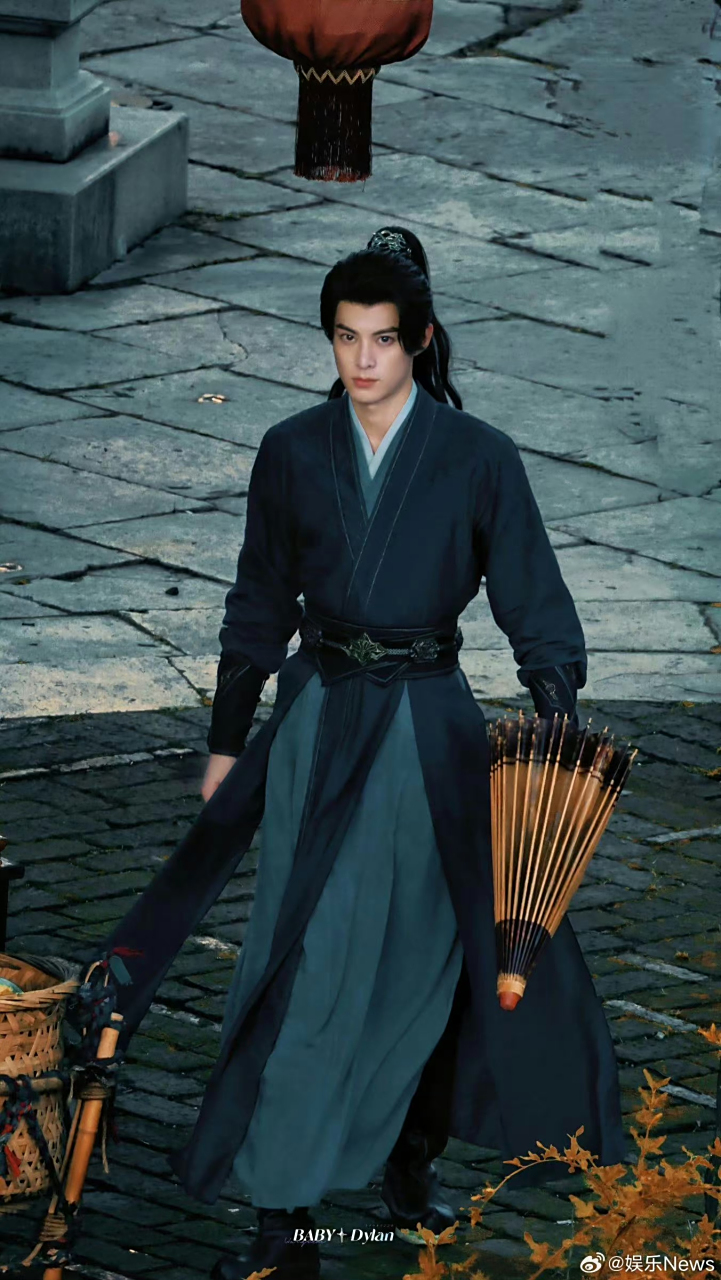 王鹤棣大奉打更人新饭拍路透,好帅啊这两张#王鹤棣