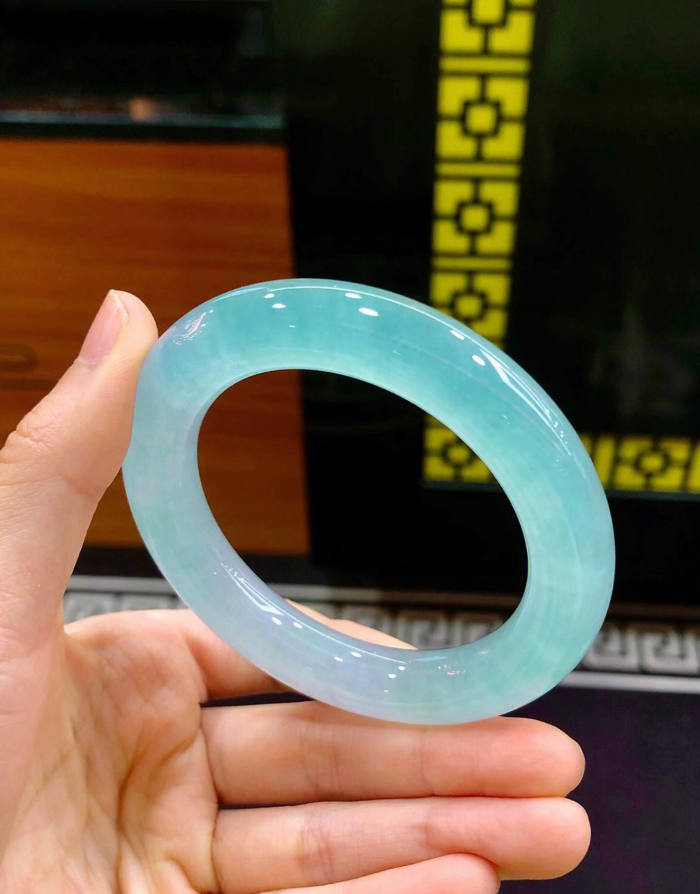 冰种晴水翡翠手镯  太美了!