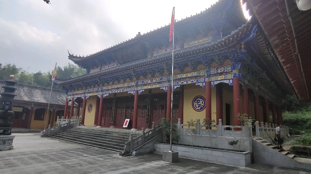 天柱山下佛光禅寺