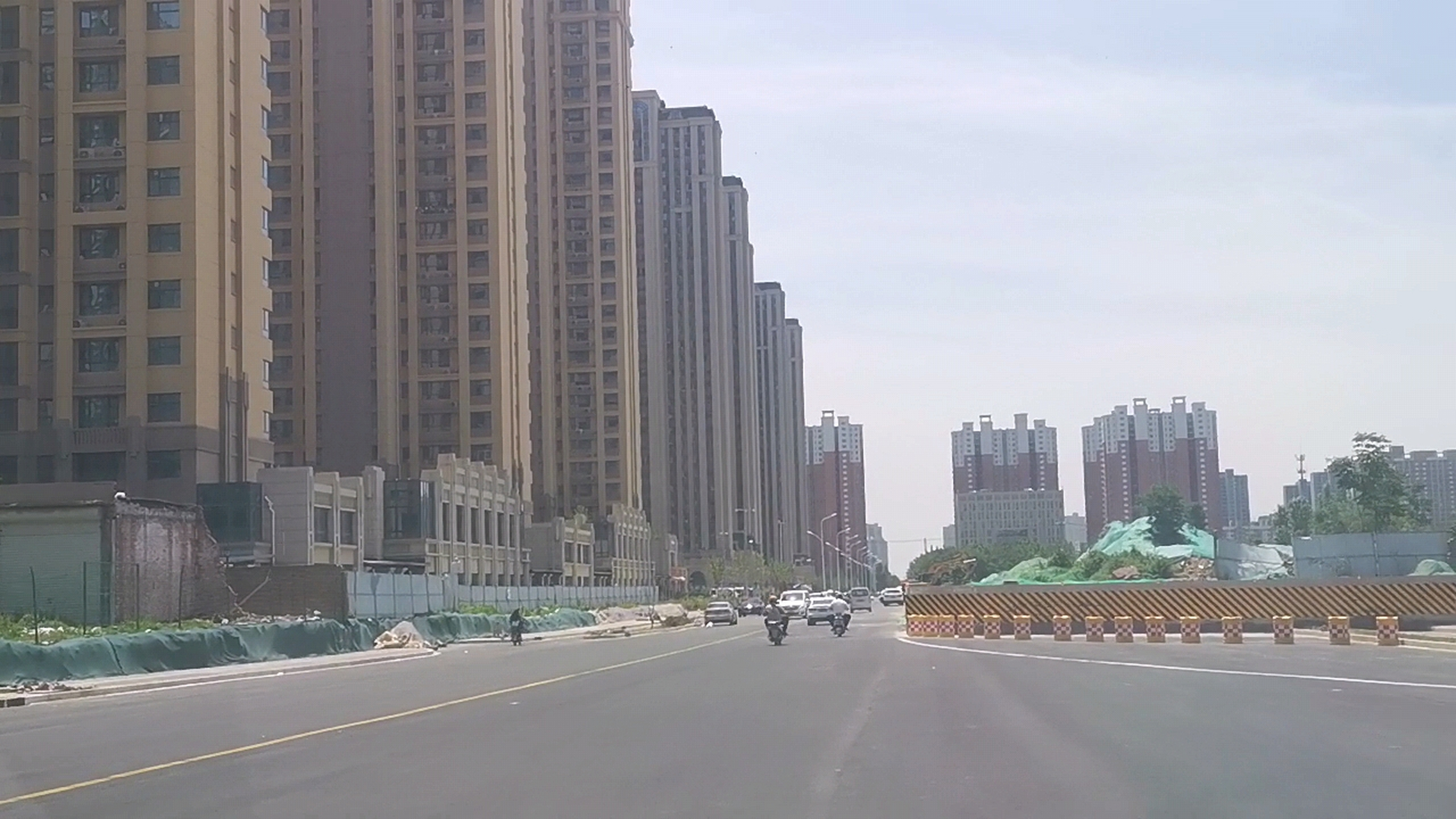 我爱石家庄# 体育大街南延工程终于实现半幅通车.